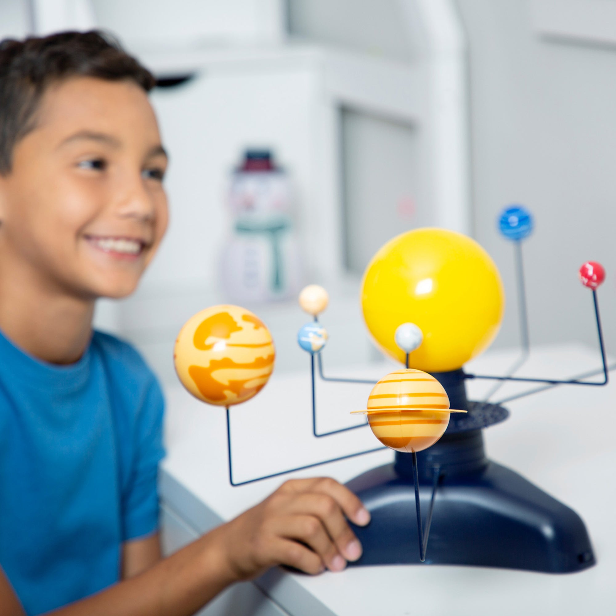 GeoSafari® Motorized Solar System | A1 School Supplies