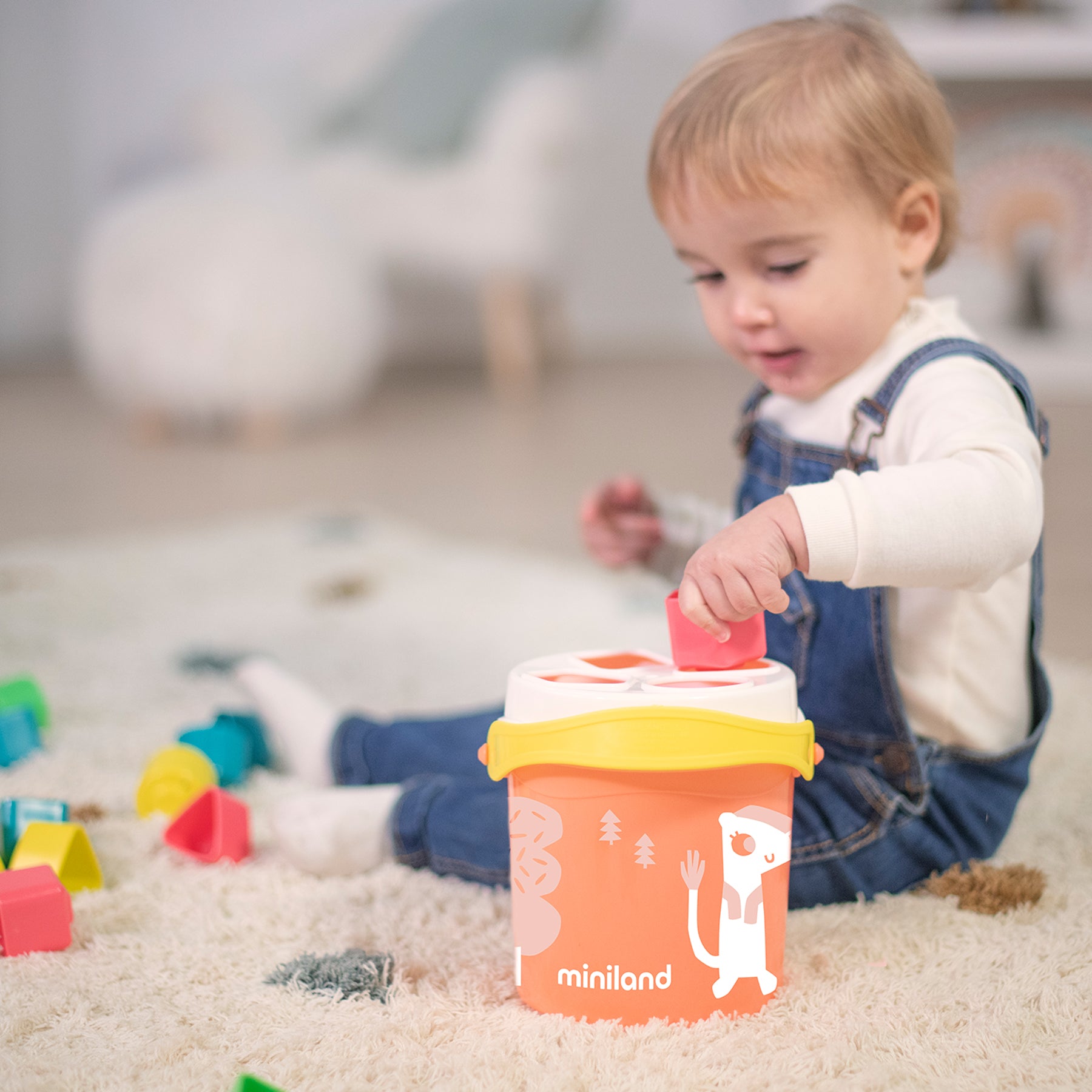 Feel to Learn: Shape Sorting Bucket, Salmon