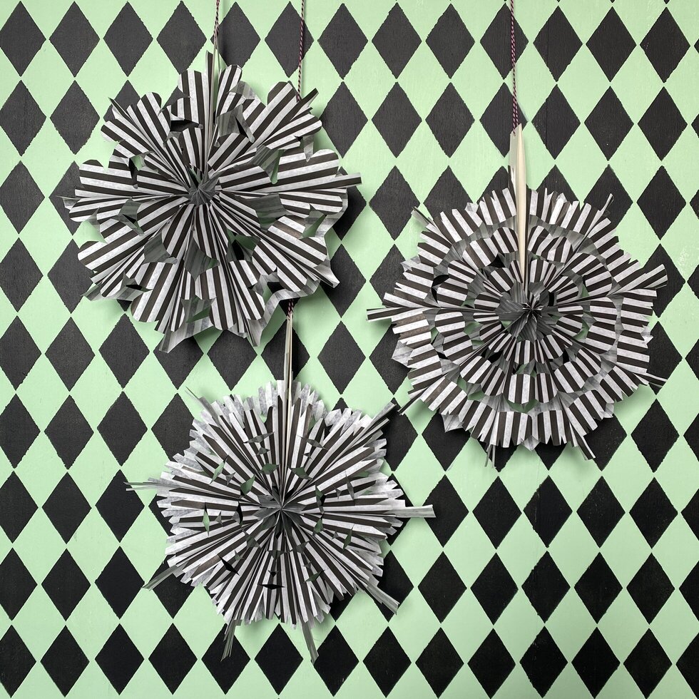 Paper Bag Fan Kit- Pack of 6 Black and White